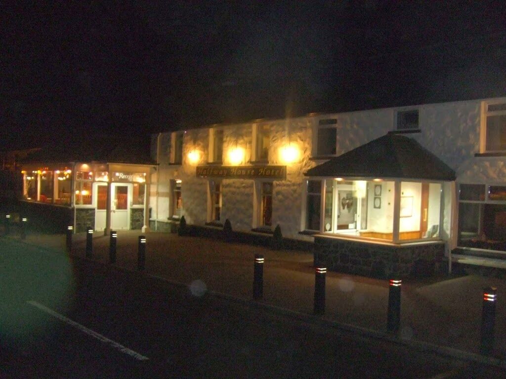 לארן Halfway House Hotel מראה חיצוני תמונה